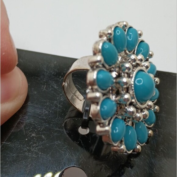 Chunky silver turquoise flower mandala boho ring - Picture 2 of 8